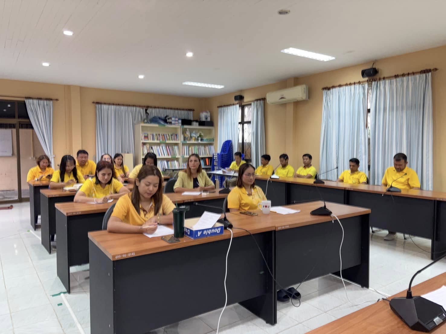ประชุมผู้บริหาร และพนักงาน ประจำเดือนตุลาคม 2567