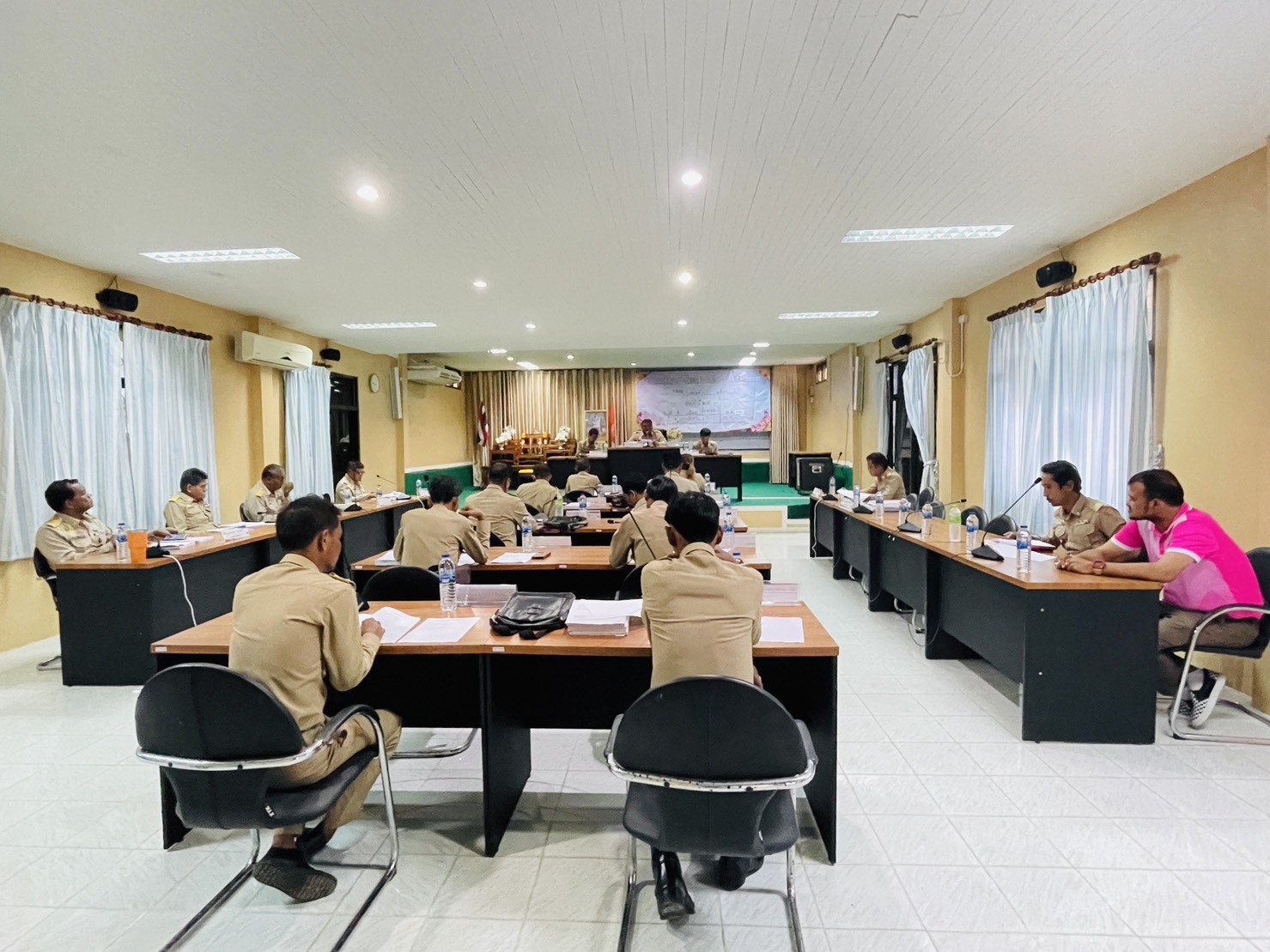 ประชุมสภาองค์การบริหารส่วนตำบลพ่วงพรมคร “สมัยสามัญ สมัยที่ 3 ครั้งที่ 1 ประจำปี พ.ศ.2566”